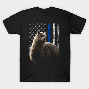 Llama American Flag Tee for Admirers of Andean Elegance T-Shirt